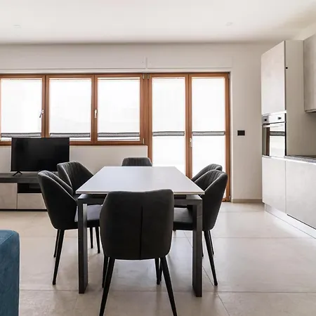 Dimora Con Terrazzo Vista Mare * 트라니
