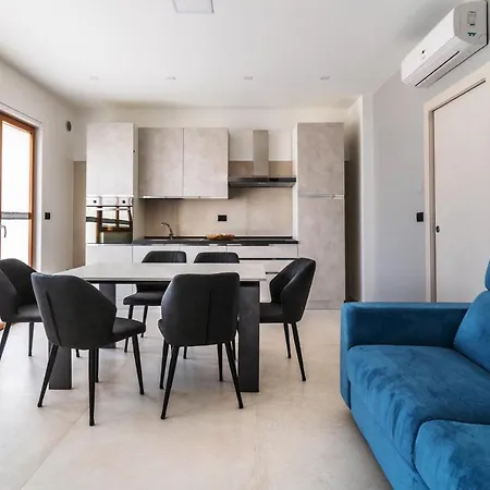 Dimora Con Terrazzo Vista Mare 트라니
