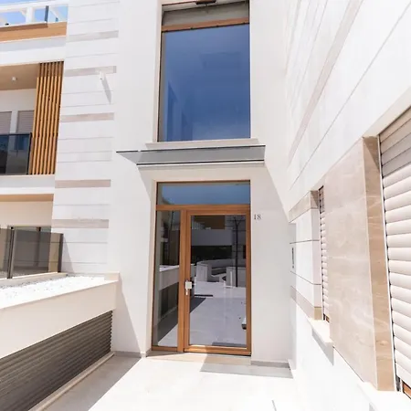 Dimora Con Terrazzo Vista Mare * 트라니
