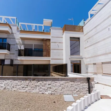 Dimora Con Terrazzo Vista Mare * 트라니