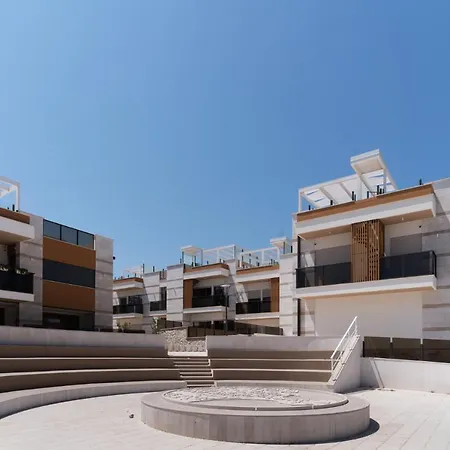 Dimora Con Terrazzo Vista Mare Trani
